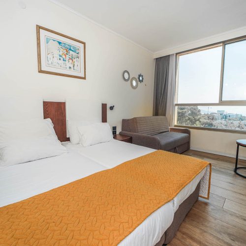 Hotel Plaza Nof HaGalil - room